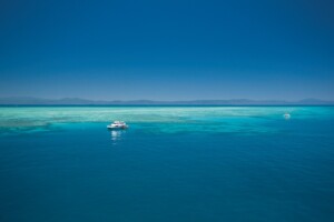 Aerial view of the reef © Tourism & Events Queensland